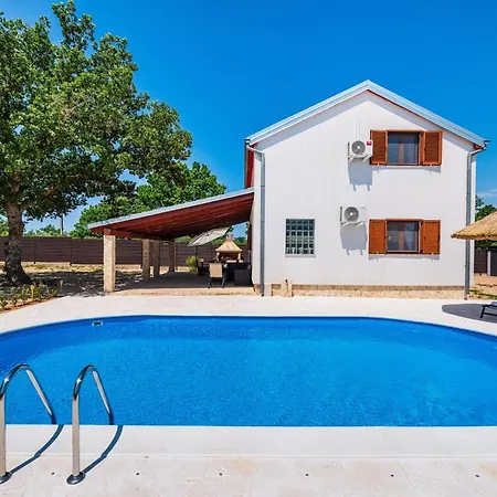 ホテル My Dalmatia - Toma With Private Swimming Pool 4*