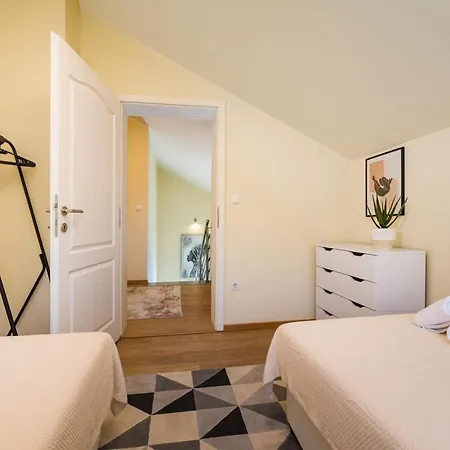 My Dalmatia - Toma With Private Swimming Pool 4*